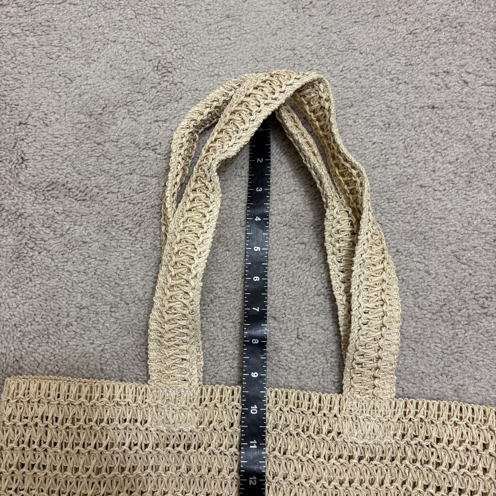 Burberry Goddess Straw Tote - Picture 5 of 5